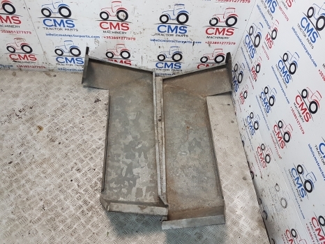 Massey Ferguson Industrial 30e Cab Mudguard Pair Mf30emudguard - Fender for Agricultural machinery: picture 5 Massey Ferguson Industrial 30e Cab Mudguard Pair Mf30emudguard - Fender for Agricultural machinery: picture 5