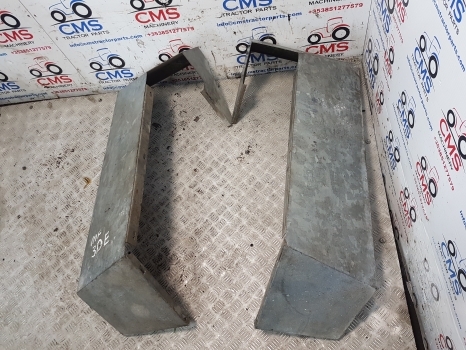 Massey Ferguson Industrial 30e Cab Mudguard Pair Mf30emudguard - Fender for Agricultural machinery: picture 4 Massey Ferguson Industrial 30e Cab Mudguard Pair Mf30emudguard - Fender for Agricultural machinery: picture 4