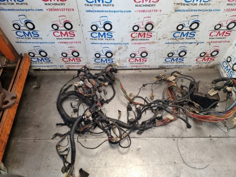 New Holland Case Tm, Mxm 120, 130, 140 Cab Wiring Loom Parts 87539098, 87309545 - Cables/ Wire harness: picture 4 New Holland Case Tm, Mxm 120, 130, 140 Cab Wiring Loom Parts 87539098, 87309545 - Cables/ Wire harness: picture 4