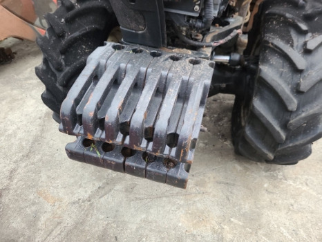New Holland T4, T4000, Tn T4.90 V Case Quantum Series Front Weight Kit 5199312, - Counterweight: picture 4 New Holland T4, T4000, Tn T4.90 V Case Quantum Series Front Weight Kit 5199312, - Counterweight: picture 4