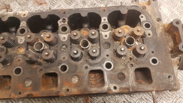 New Holland T5.100, T5.110, T5.120 Engine Cylinder Head 5801823163, 5801663550 - Motorhead for Farm tractor: picture 5 New Holland T5.100, T5.110, T5.120 Engine Cylinder Head 5801823163, 5801663550 - Motorhead for Farm tractor: picture 5