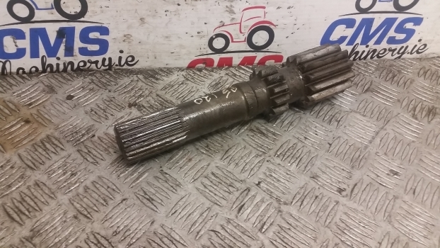 New Holland T5.100, T5.110. T5.120 Sun Gear Shaft Lhs 84559623 - Transmission for Farm tractor: picture 1 New Holland T5.100, T5.110. T5.120 Sun Gear Shaft Lhs 84559623 - Transmission for Farm tractor: picture 1