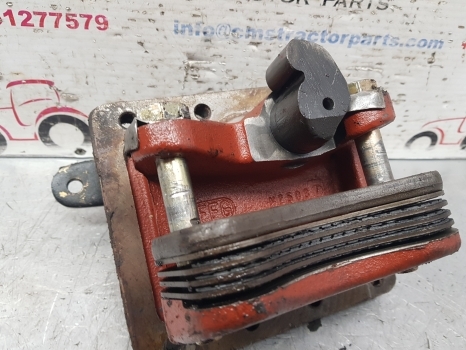 New Holland T5, T6, T6000, Tsa, Tm Series Tm120 Parking Brake Support 47127186 - Brake parts for Farm tractor: picture 5 New Holland T5, T6, T6000, Tsa, Tm Series Tm120 Parking Brake Support 47127186 - Brake parts for Farm tractor: picture 5