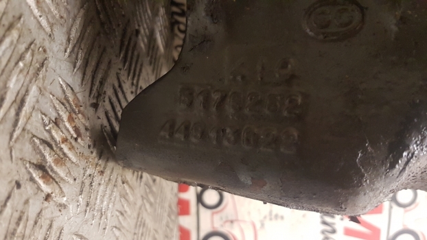 New Holland Tm, Tm150 Supersteer Front Axle Steering Spindle Rhs 5179271 - Steering knuckle for Farm tractor: picture 3 New Holland Tm, Tm150 Supersteer Front Axle Steering Spindle Rhs 5179271 - Steering knuckle for Farm tractor: picture 3
