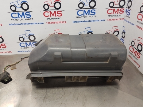 New Holland Ts115a Heater Matrix 8233105, 87651426 - Heating/ Ventilation for Farm tractor: picture 2 New Holland Ts115a Heater Matrix 8233105, 87651426 - Heating/ Ventilation for Farm tractor: picture 2