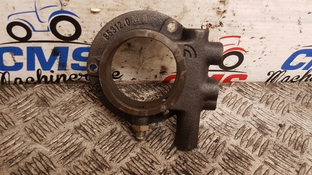 Same Rubin 120, 150 Iron, Silver, Titan Transmission Oil Flange 0.008.5312.4 - Transmission for Farm tractor: picture 1 Same Rubin 120, 150 Iron, Silver, Titan Transmission Oil Flange 0.008.5312.4 - Transmission for Farm tractor: picture 1