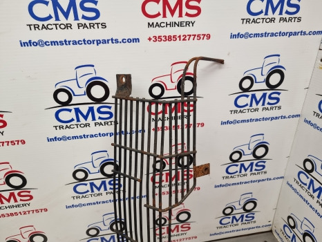 Valtra 6400, 8000, Engine Alternator Shield, Guard V33462300, V33020510 - Grill: picture 2 Valtra 6400, 8000, Engine Alternator Shield, Guard V33462300, V33020510 - Grill: picture 2