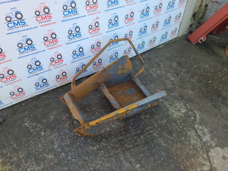 Valtra S374 Cab Footstep 4349600m94 - Footstep: picture 3 Valtra S374 Cab Footstep 4349600m94 - Footstep: picture 3