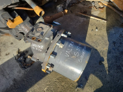 Valtra S374 Front Axle Hub Lhs Complete 770/624 7700609301, 7700610501 - Front axle: picture 2 Valtra S374 Front Axle Hub Lhs Complete 770/624 7700609301, 7700610501 - Front axle: picture 2