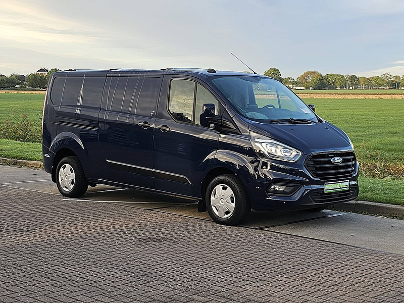 Ford Transit Custom 2.0 L2H1 Navi Trekhaak ! - Small van: picture 4 Ford Transit Custom 2.0 L2H1 Navi Trekhaak ! - Small van: picture 4