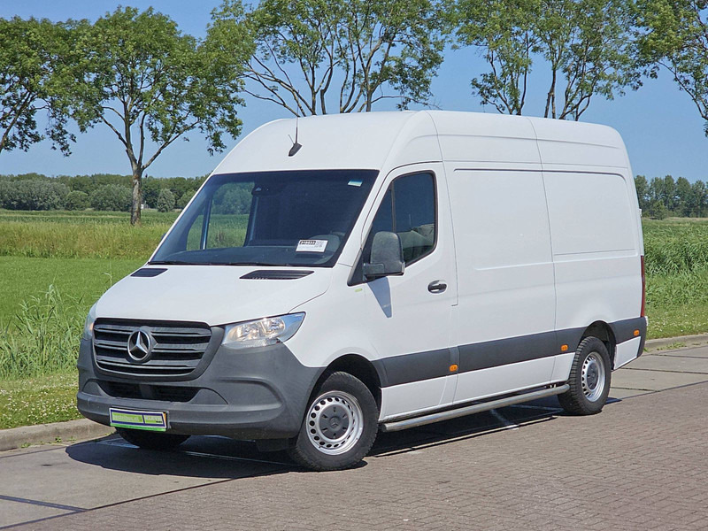 Mercedes-Benz Sprinter 311 L2H2 Wp-Inrichting! - Panel van: picture 2 Mercedes-Benz Sprinter 311 L2H2 Wp-Inrichting! - Panel van: picture 2