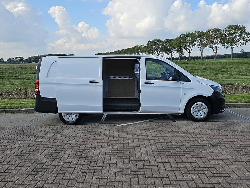 Small van Mercedes-Benz Vito 114 L3 XL Automaat Navi!: picture 11
