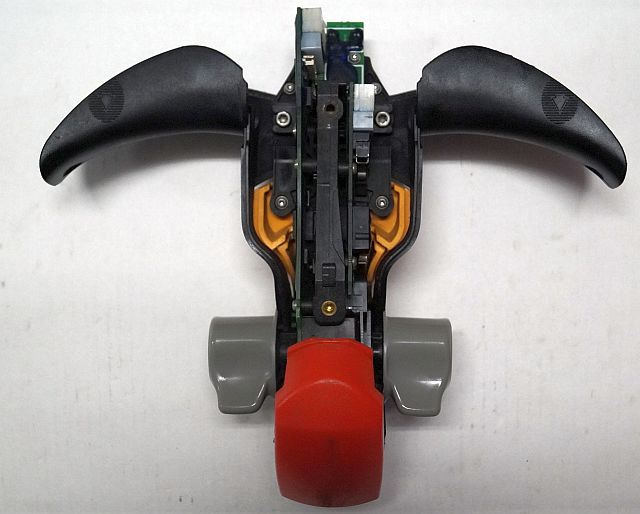 Crown 811949-001 | Rijschakelaar Controle Handle sn. SK0022151 - Electrical system for Material handling equipment: picture 2 Crown 811949-001 | Rijschakelaar Controle Handle sn. SK0022151 - Electrical system for Material handling equipment: picture 2