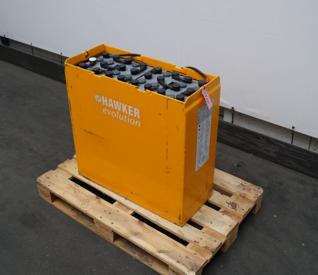 Hawker unknown | Battery 24V560Ah 4PZV560 year 2020 weight 515 kg Battery 24V560Ah 4PZV560 year 2020 weight 515 kg - Battery for Material handling equipment: picture 1 Hawker unknown | Battery 24V560Ah 4PZV560 year 2020 weight 515 kg Battery 24V560Ah 4PZV560 year 2020 weight 515 kg - Battery for Material handling equipment: picture 1
