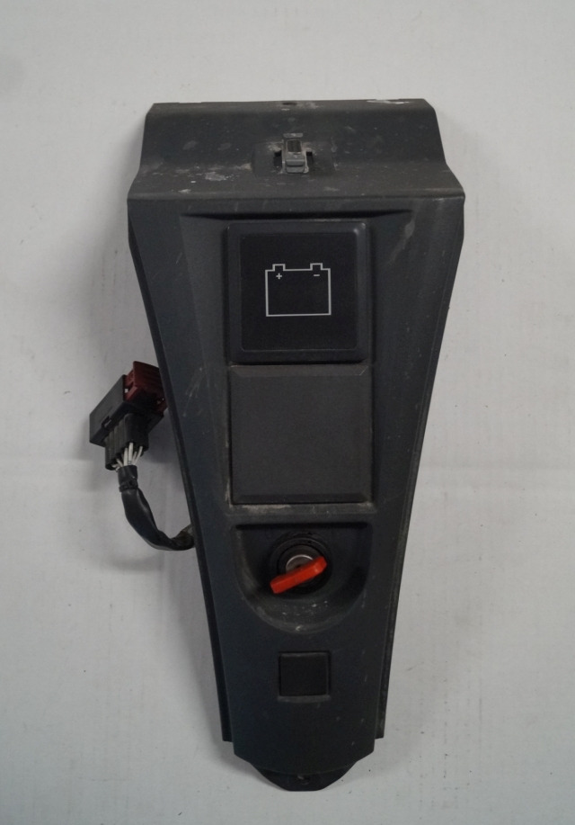 Jungheinrich 51143156 | Instrument hood including LED battery indicator 5104744 - Dashboard for Material handling equipment: picture 1 Jungheinrich 51143156 | Instrument hood including LED battery indicator 5104744 - Dashboard for Material handling equipment: picture 1