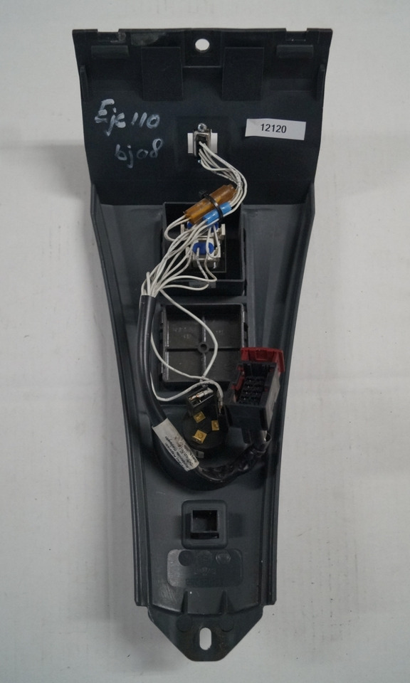 Jungheinrich 51143156 | Instrument hood including LED battery indicator 5104744 - Dashboard for Material handling equipment: picture 2 Jungheinrich 51143156 | Instrument hood including LED battery indicator 5104744 - Dashboard for Material handling equipment: picture 2