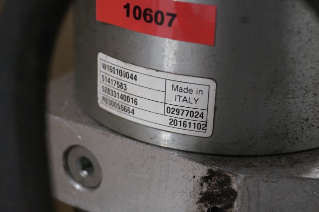 Jungheinrich 51417583 | Pumpmotor with tank and valve block 24V 2,2KW code R9320 Pumpmotor with tank and valve block 24V 2,2KW code R932010341 for EJD220 year 2016 - Hydraulic pump for Material handling equipment: picture 2 Jungheinrich 51417583 | Pumpmotor with tank and valve block 24V 2,2KW code R9320 Pumpmotor with tank and valve block 24V 2,2KW code R932010341 for EJD220 year 2016 - Hydraulic pump for Material handling equipment: picture 2
