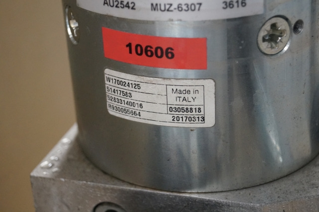Jungheinrich 51417583 | Pumpmotor with tank and valve block 24V 2,2KW code R9320 Pumpmotor with tank and valve block 24V 2,2KW code R932010341 for EJD220 year 2016 - Hydraulic pump for Material handling equipment: picture 2 Jungheinrich 51417583 | Pumpmotor with tank and valve block 24V 2,2KW code R9320 Pumpmotor with tank and valve block 24V 2,2KW code R932010341 for EJD220 year 2016 - Hydraulic pump for Material handling equipment: picture 2