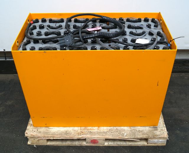 Jungheinrich unknown | Battery 48V775Ah 48 5PZS775 Year 2022 weight 1119 kg sn. - Battery for Material handling equipment: picture 1 Jungheinrich unknown | Battery 48V775Ah 48 5PZS775 Year 2022 weight 1119 kg sn. - Battery for Material handling equipment: picture 1