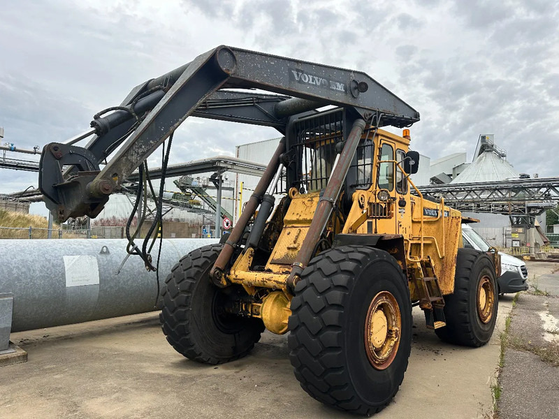 Timber transport Volvo L160 High Lift: picture 12