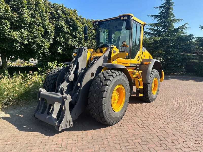 Wheel loader Volvo L70 H: picture 8