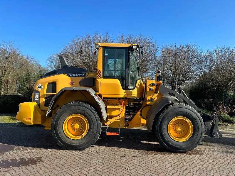 Volvo L90 H - Wheel loader: picture 5 Volvo L90 H - Wheel loader: picture 5