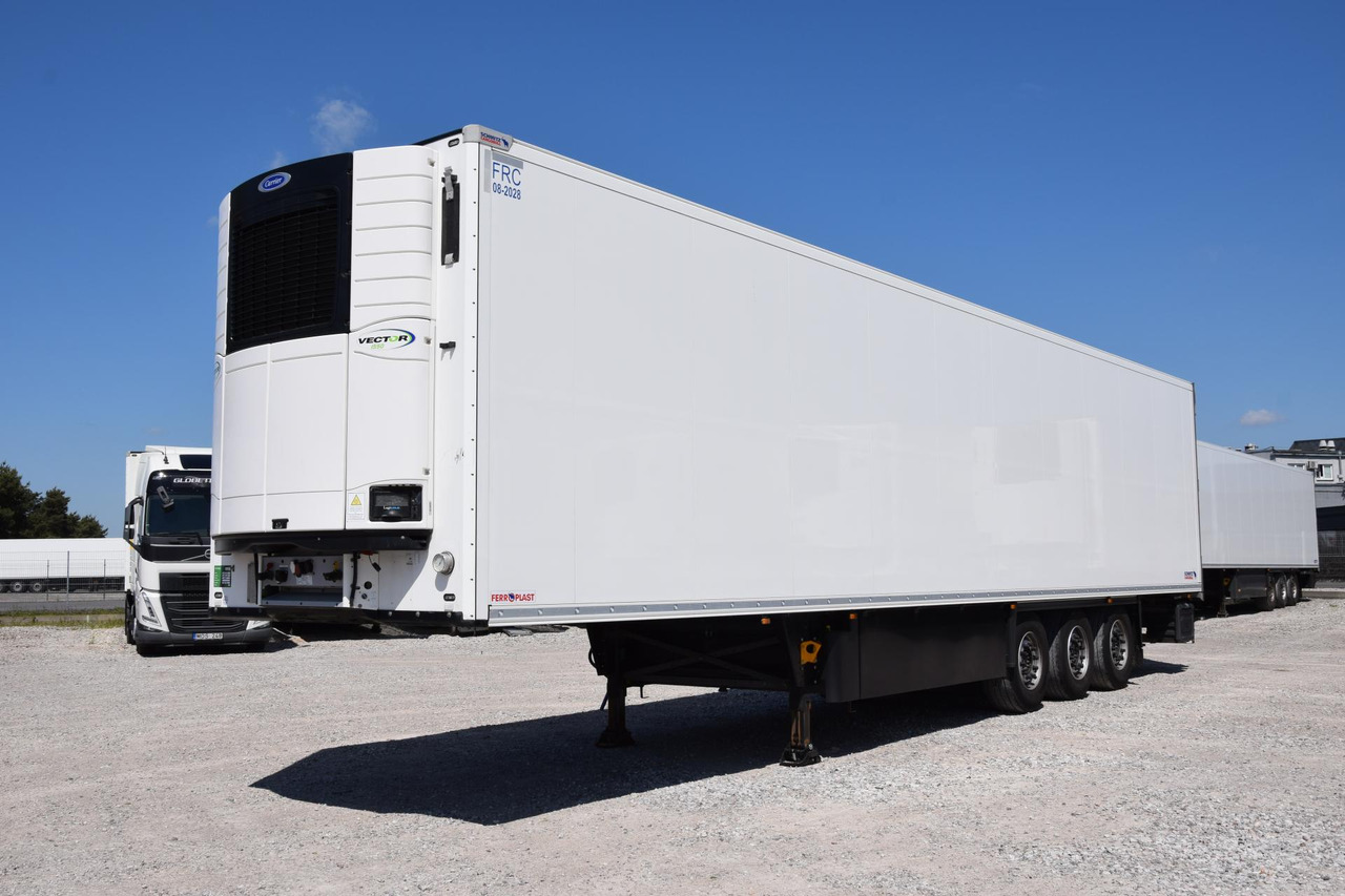 Schmitz Cargobull SKO FP 45 Carrier Vector 1550 - Refrigerator semi-trailer: picture 1 Schmitz Cargobull SKO FP 45 Carrier Vector 1550 - Refrigerator semi-trailer: picture 1