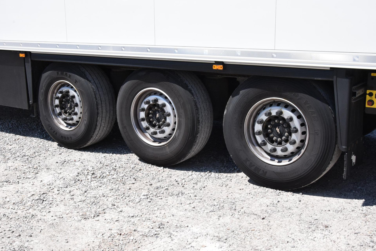 Refrigerator semi-trailer Schmitz Cargobull SKO FP 45 Carrier Vector 1550: picture 9