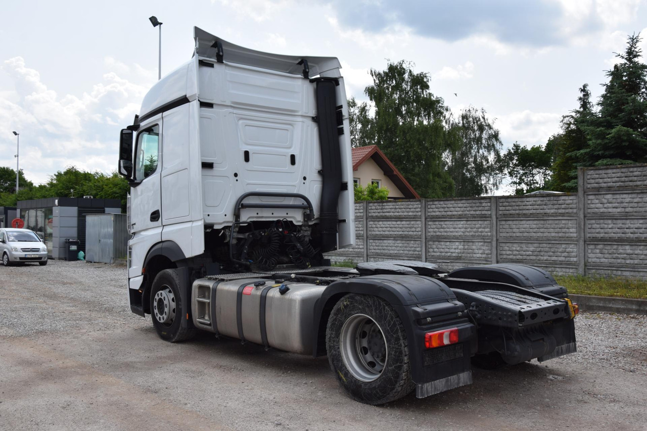 Tractor unit Mercedes-Benz Actros 5 1845 BigSpace: picture 6