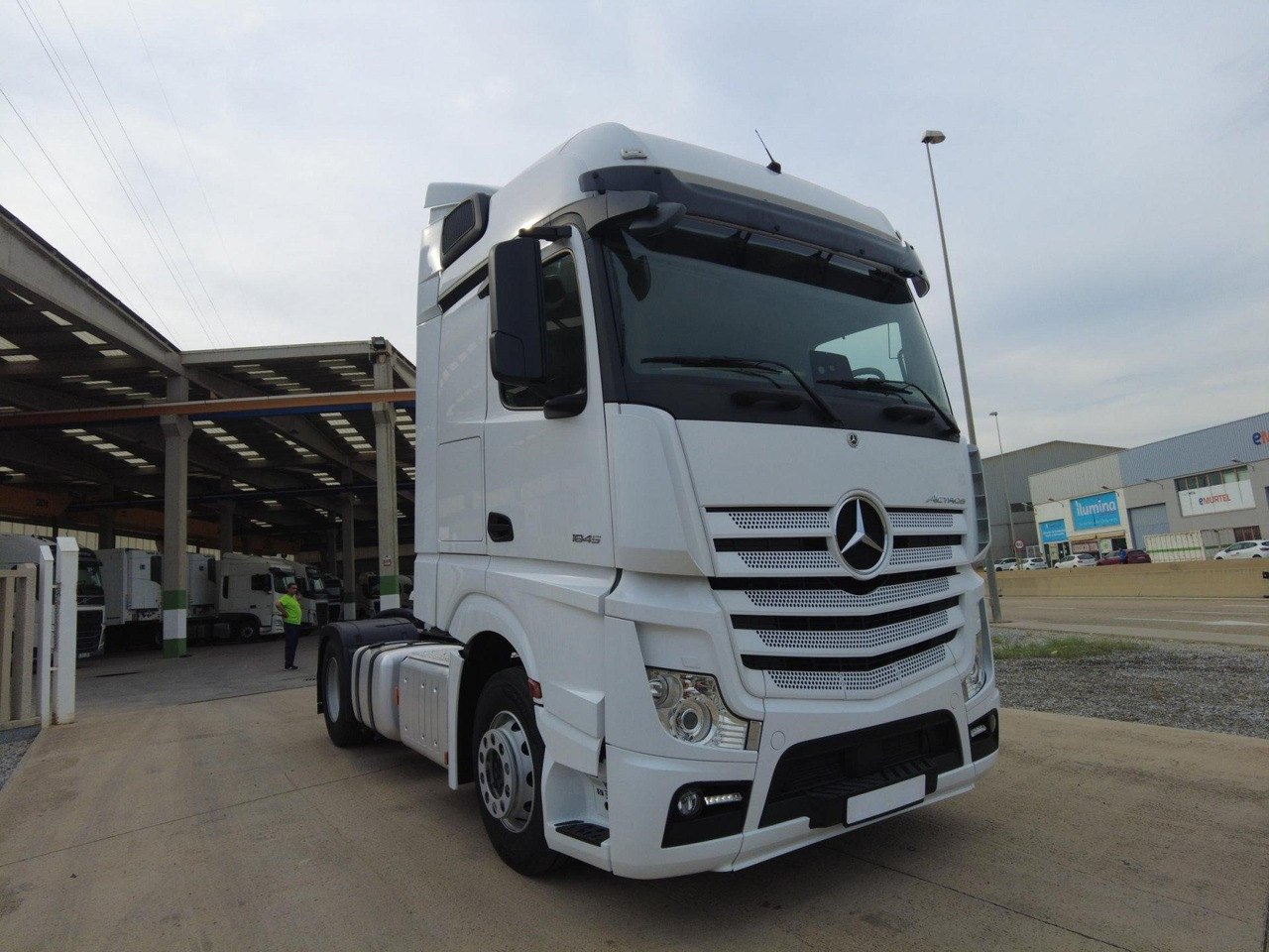 Mercedes-Benz Actros 5 1845 BigSpace - Tractor unit: picture 3 Mercedes-Benz Actros 5 1845 BigSpace - Tractor unit: picture 3