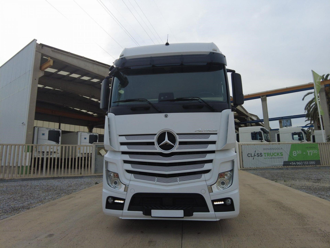 Mercedes-Benz Actros 5 1845 BigSpace - Tractor unit: picture 2 Mercedes-Benz Actros 5 1845 BigSpace - Tractor unit: picture 2