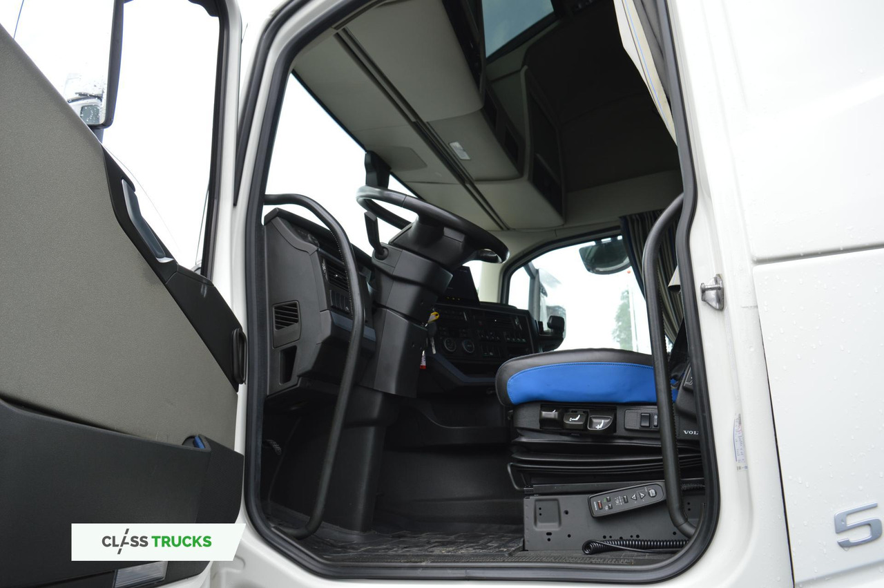 Tractor unit Volvo FH 540 Globetrotter XL Retarder: picture 8