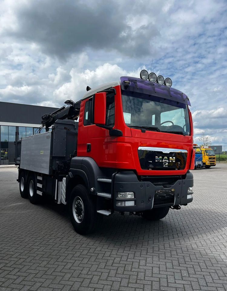 MAN TGS 26.360 /6x6 /Euro 5 /WYWROTKA TRÓJSTRONNA + ŻURAW - Tipper: picture 3 MAN TGS 26.360 /6x6 /Euro 5 /WYWROTKA TRÓJSTRONNA + ŻURAW - Tipper: picture 3
