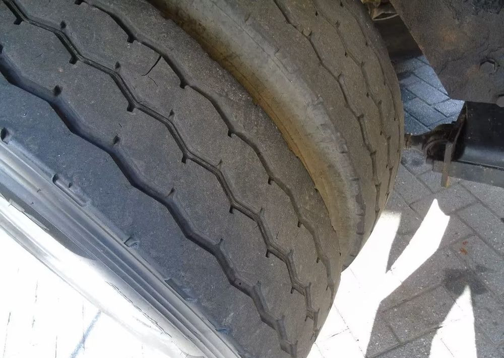 Tipper, Crane truck MAN TGS 26.400 6x6 – Wywrotka 3-stronna Meiller + Żuraw HIAB 166 E3 HIPRO – 429.222 km – Euro 4: picture 8 Tipper, Crane truck MAN TGS 26.400 6x6 – Wywrotka 3-stronna Meiller + Żuraw HIAB 166 E3 HIPRO – 429.222 km – Euro 4: picture 8