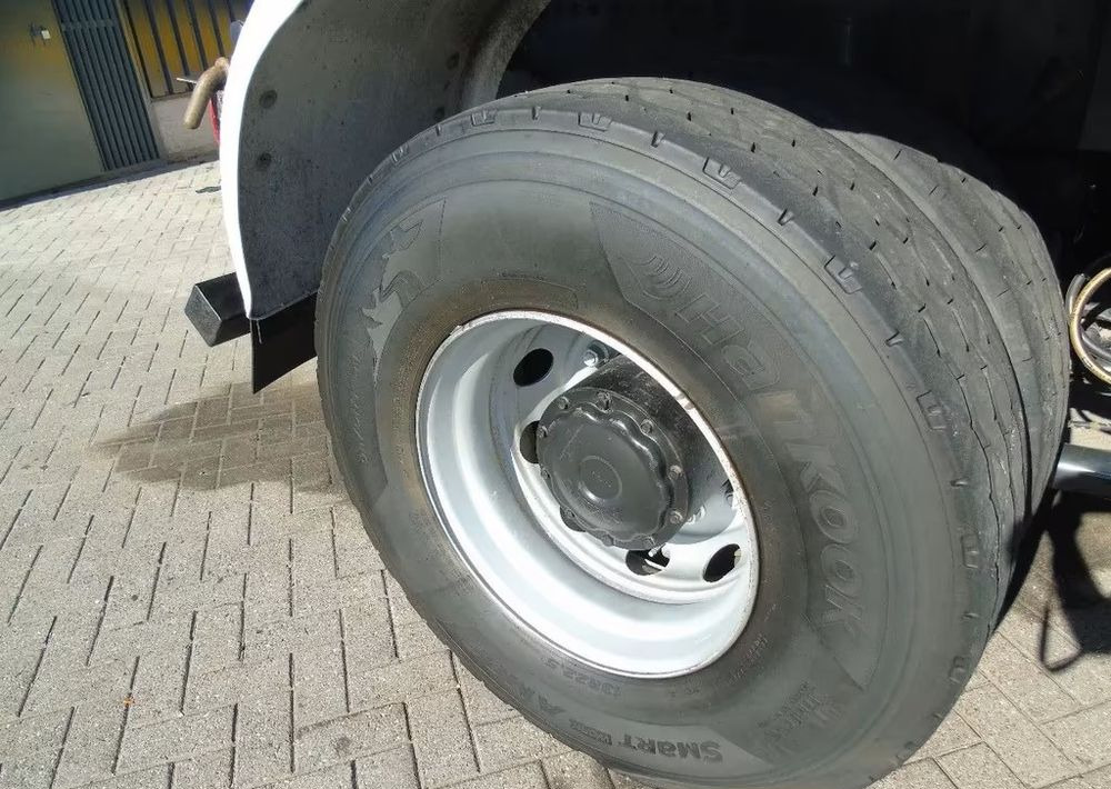 Tipper, Crane truck MAN TGS 26.400 6x6 – Wywrotka 3-stronna Meiller + Żuraw HIAB 166 E3 HIPRO – 429.222 km – Euro 4: picture 27 Tipper, Crane truck MAN TGS 26.400 6x6 – Wywrotka 3-stronna Meiller + Żuraw HIAB 166 E3 HIPRO – 429.222 km – Euro 4: picture 27