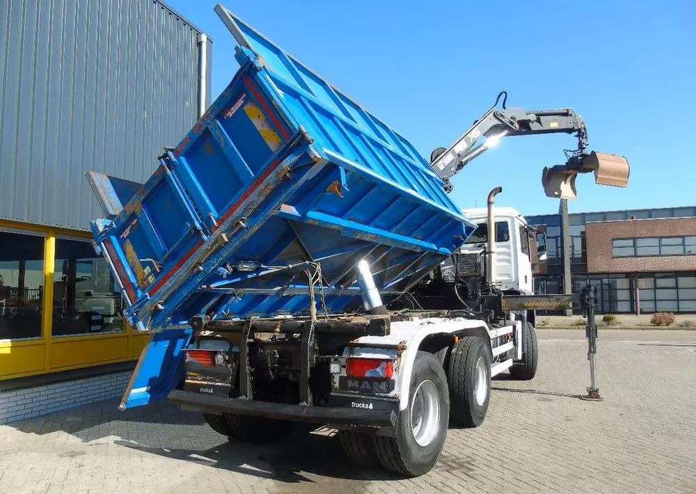 Tipper, Crane truck MAN TGS 26.400 6x6 – Wywrotka 3-stronna Meiller + Żuraw HIAB 166 E3 HIPRO – 429.222 km – Euro 4: picture 10 Tipper, Crane truck MAN TGS 26.400 6x6 – Wywrotka 3-stronna Meiller + Żuraw HIAB 166 E3 HIPRO – 429.222 km – Euro 4: picture 10