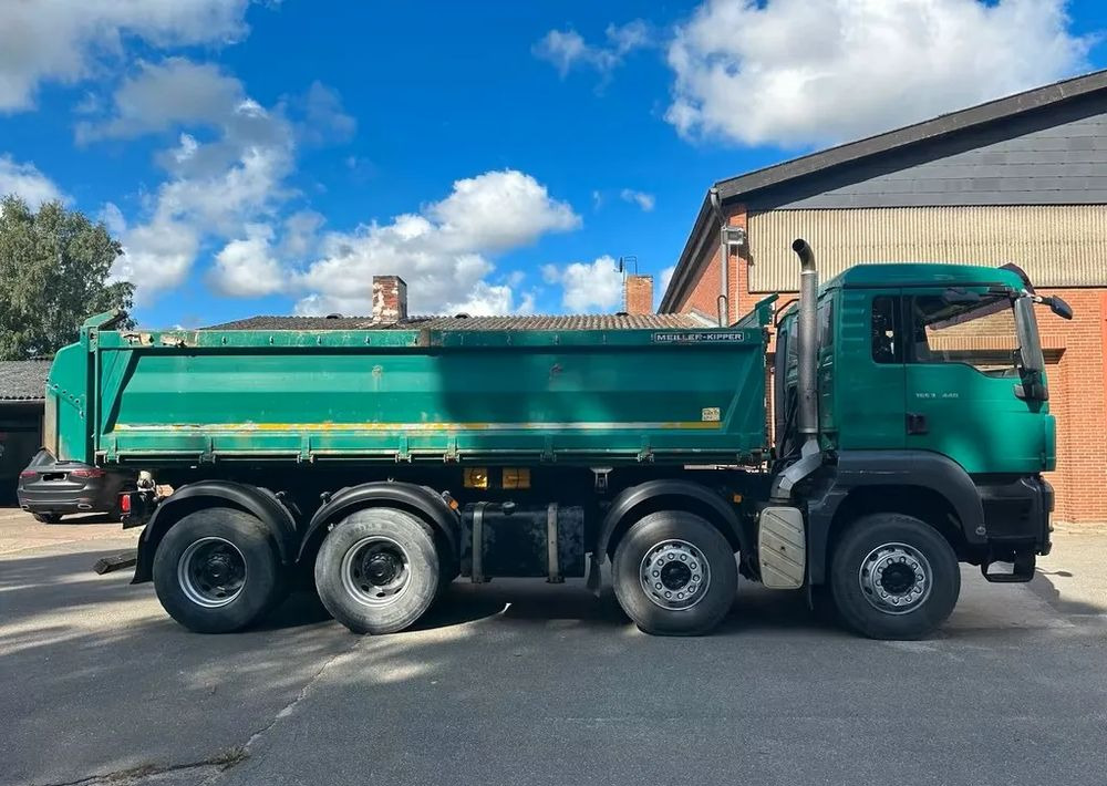 MAN TGS 35.440 8x4 Meiller Trójstronna wywrotka Bordmatik | Retarder | Euro 5 - Tipper: picture 4 MAN TGS 35.440 8x4 Meiller Trójstronna wywrotka Bordmatik | Retarder | Euro 5 - Tipper: picture 4