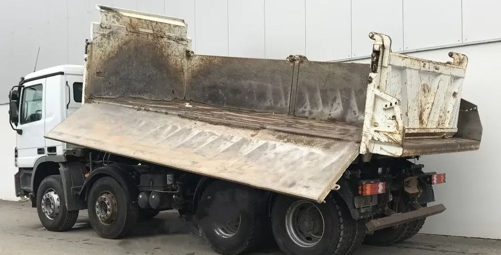 Mercedes-Benz Actros 4141 K 8x4 • 3-stronny wywrot • Bordmatik • Tempomat •Euro4 - Tipper: picture 2 Mercedes-Benz Actros 4141 K 8x4 • 3-stronny wywrot • Bordmatik • Tempomat •Euro4 - Tipper: picture 2