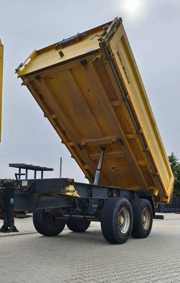 Miller Tandem R180 | Wywrotka 3-stronna | Pneumatyczne zawieszenie | Bordmatik | 2013 | Oś podnoszona - Other machinery: picture 4 Miller Tandem R180 | Wywrotka 3-stronna | Pneumatyczne zawieszenie | Bordmatik | 2013 | Oś podnoszona - Other machinery: picture 4