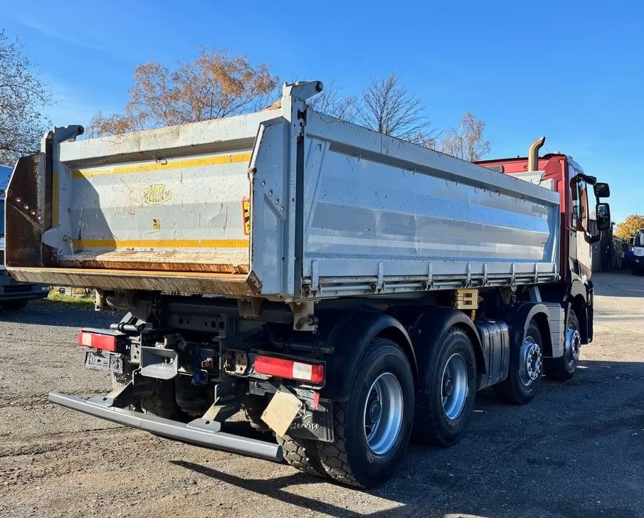 Renault C450 Comfort – 8x4 – Bordmatik – Wywrotka trójstronna - Meiller – ServoTwin – Euro 6 – Tylko 215.704 km !! - Tipper: picture 3 Renault C450 Comfort – 8x4 – Bordmatik – Wywrotka trójstronna - Meiller – ServoTwin – Euro 6 – Tylko 215.704 km !! - Tipper: picture 3