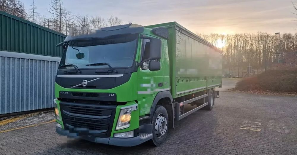 Volvo FM 420 – zabudowa + plandeka / Automatyczna skrzynia / Euro 6 / Zawieszenie pneumatyczne/ 4x2/ - Curtainsider truck: picture 1 Volvo FM 420 – zabudowa + plandeka / Automatyczna skrzynia / Euro 6 / Zawieszenie pneumatyczne/ 4x2/ - Curtainsider truck: picture 1