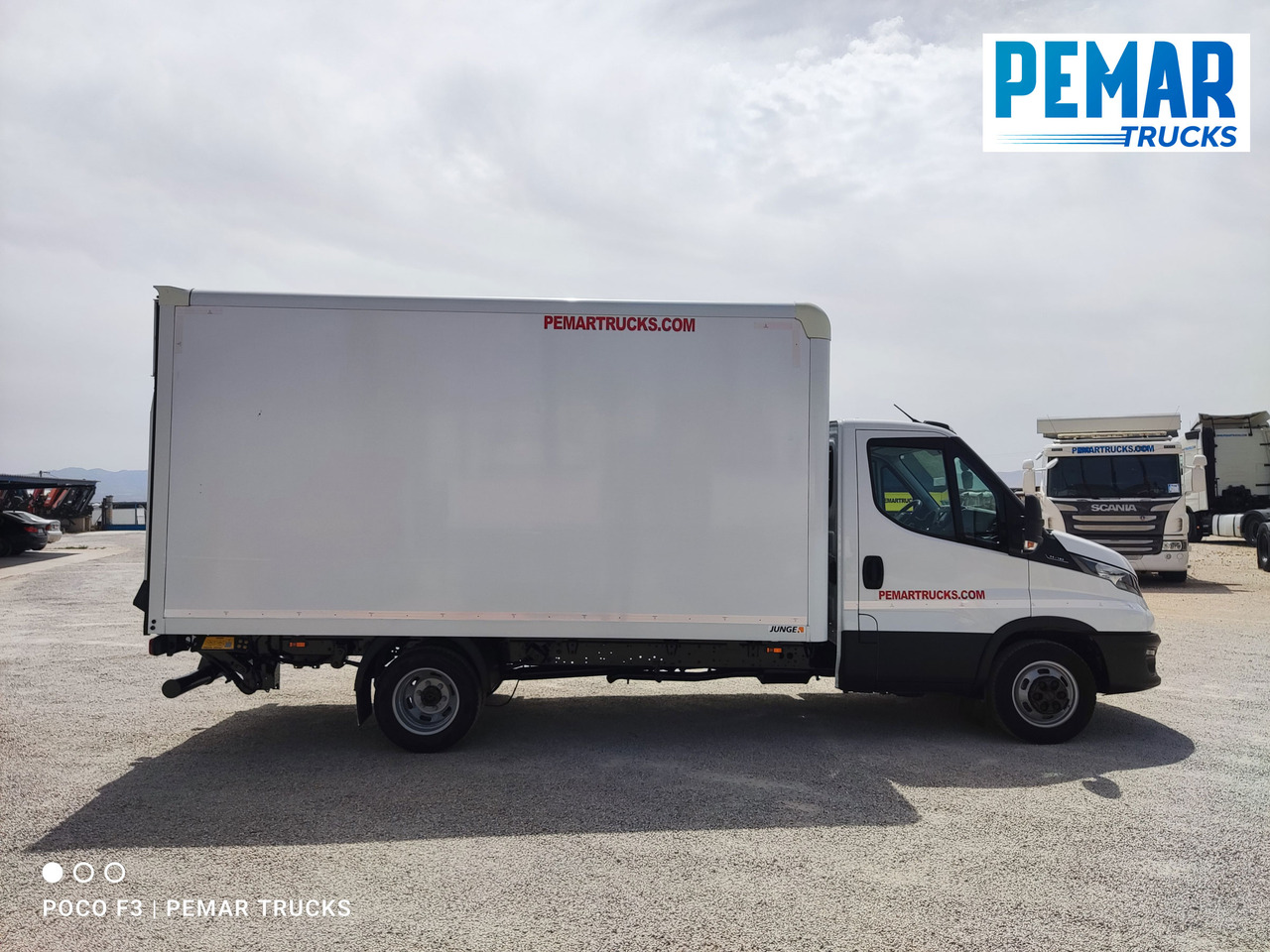 IVECO DAILY 35C16 CAJA CERRADA DOBLE RUEDA - Closed box van: picture 4 IVECO DAILY 35C16 CAJA CERRADA DOBLE RUEDA - Closed box van: picture 4