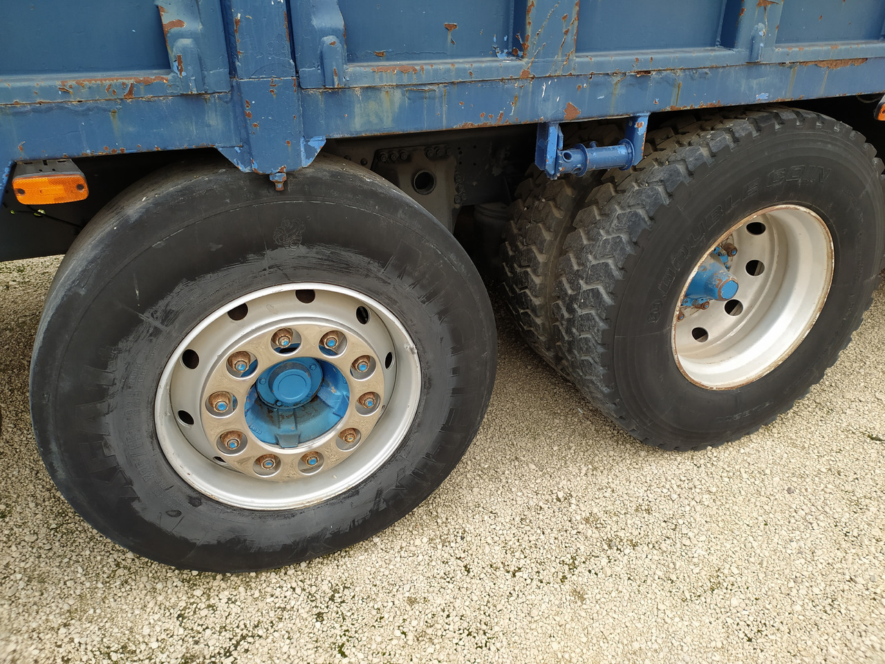 SCANIA 143 420 BASCULANTE - Tipper: picture 5 SCANIA 143 420 BASCULANTE - Tipper: picture 5