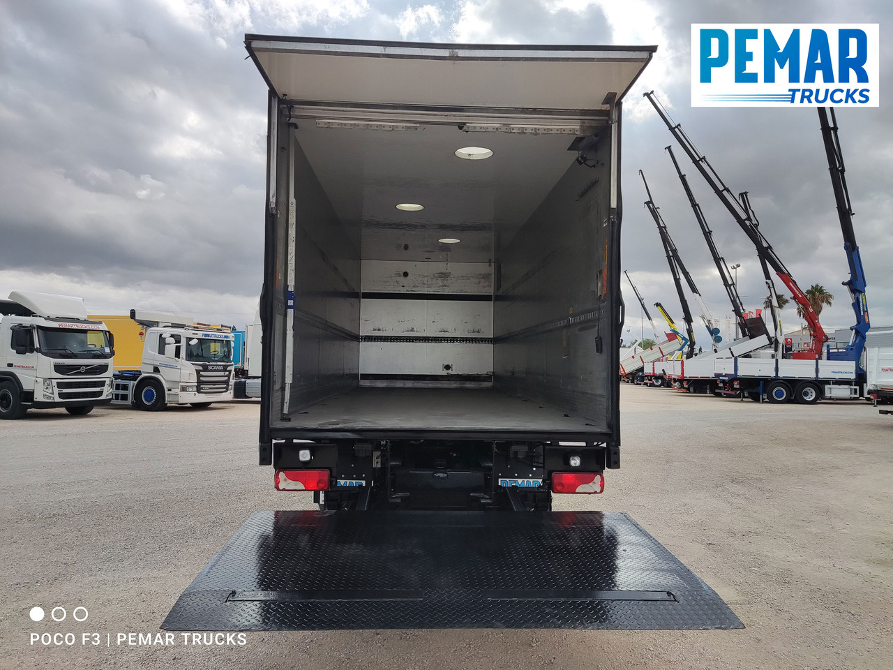 Box truck SCANIA P 230 CAJA CERRADA 16.5T: picture 10