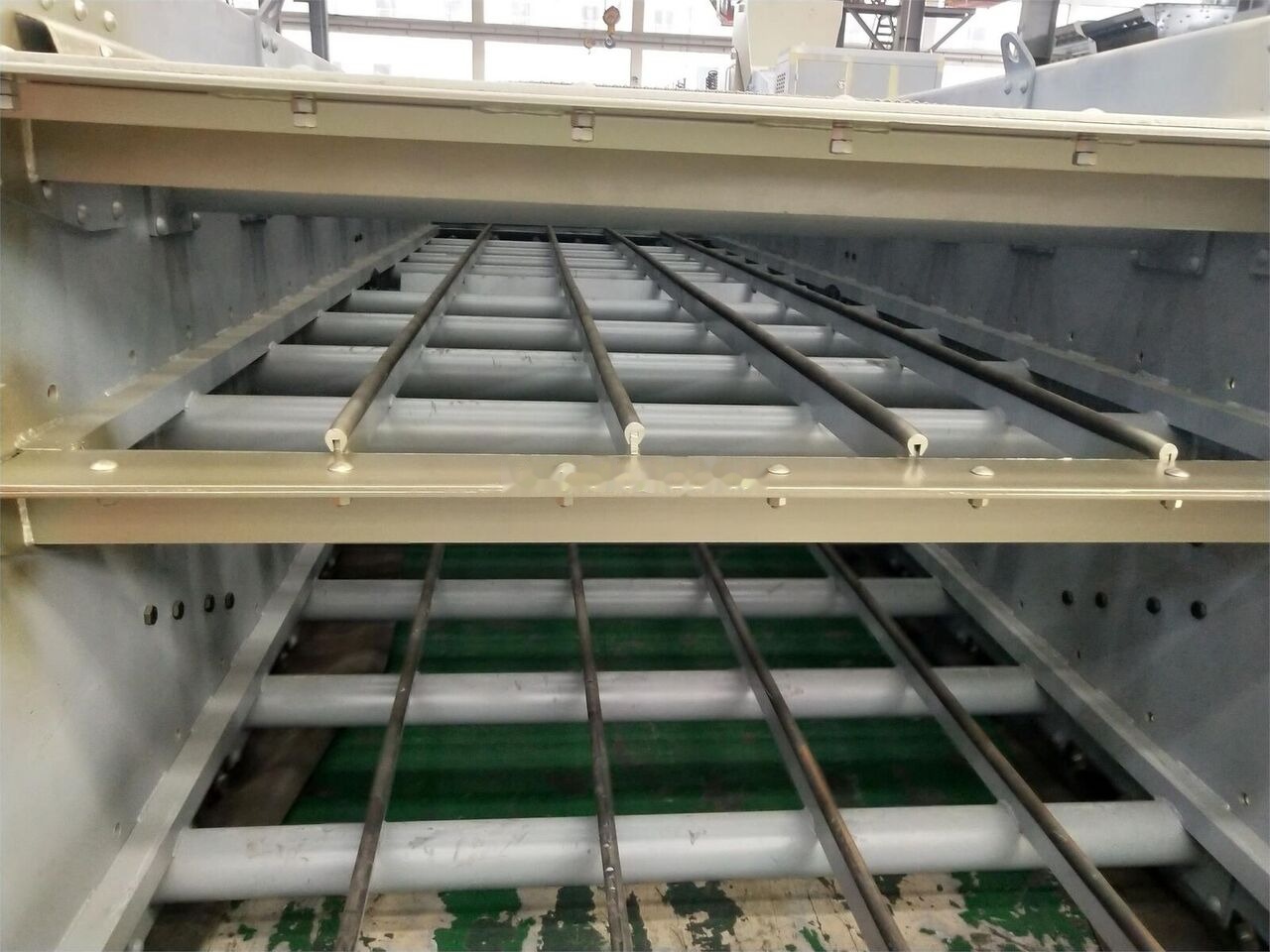 Kinglink 3YK1860 Inclined Vibrating Screen 20'x60' - Screener: picture 3 Kinglink 3YK1860 Inclined Vibrating Screen 20'x60' - Screener: picture 3