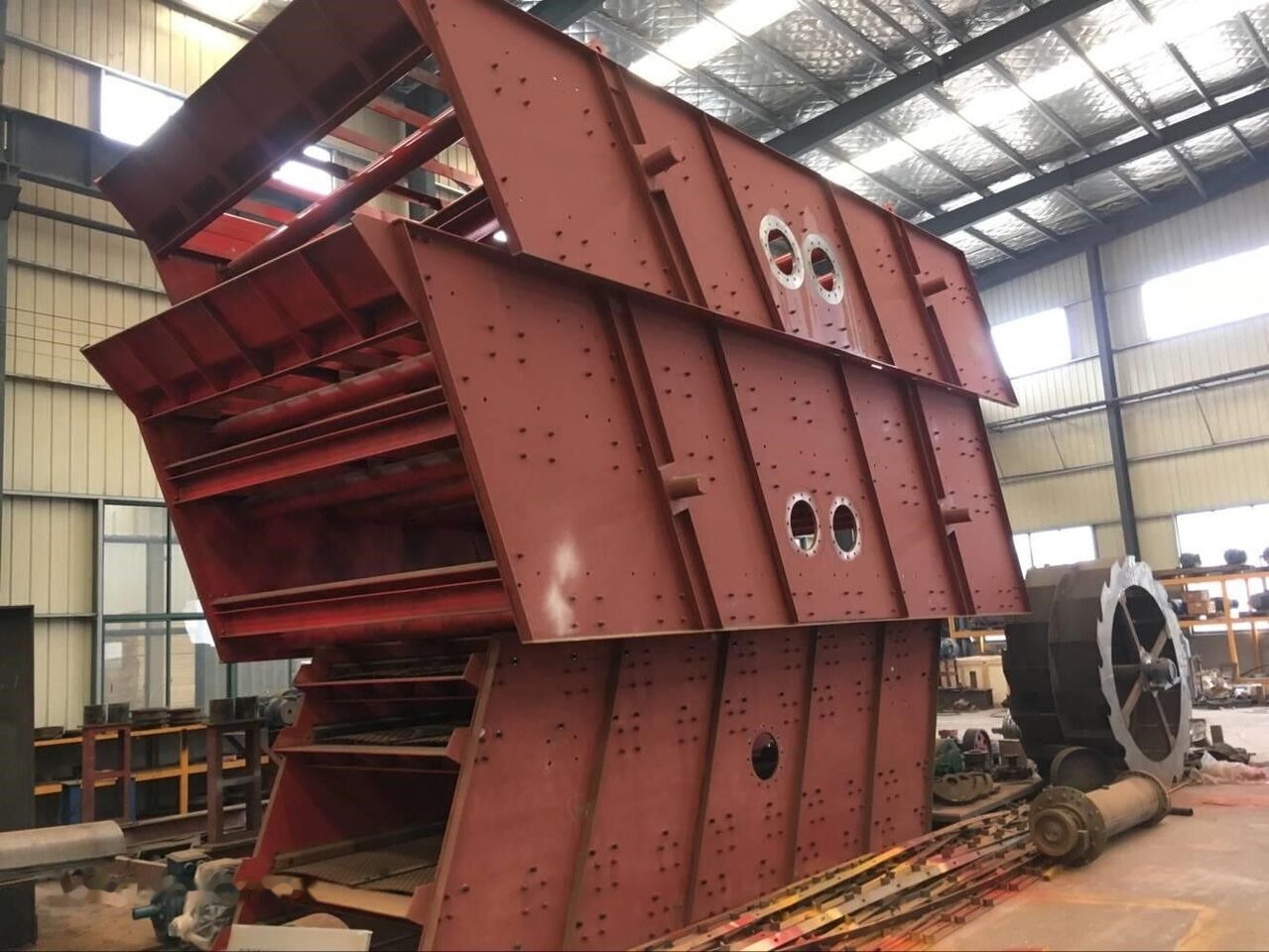 Kinglink 3YK2160 Aggregates and Stone Vibrating Screen | 300TPH - Screener: picture 2 Kinglink 3YK2160 Aggregates and Stone Vibrating Screen | 300TPH - Screener: picture 2