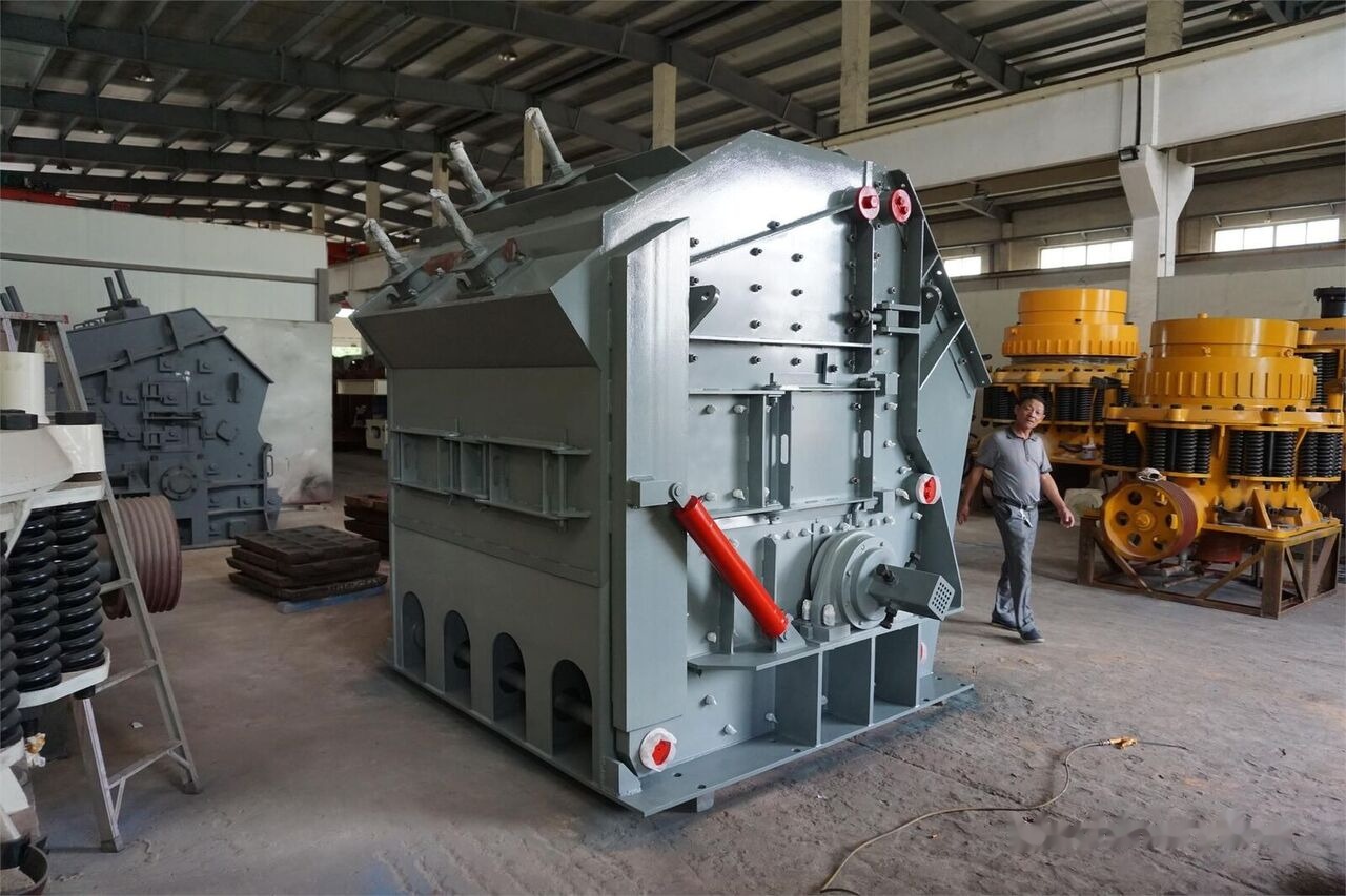 Kinglink CEC 133 X 152 Horizontal Impact Crusher for Cement Plant - Crusher: picture 3 Kinglink CEC 133 X 152 Horizontal Impact Crusher for Cement Plant - Crusher: picture 3