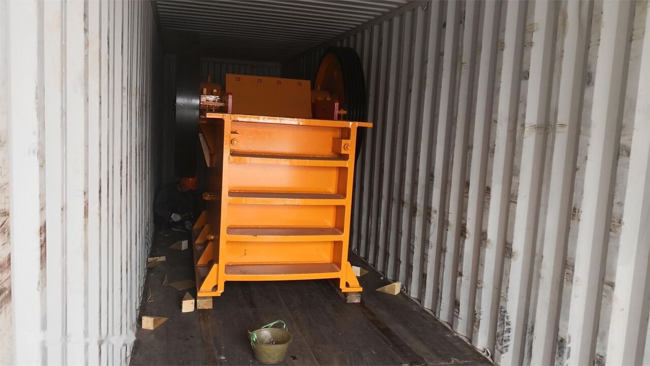 Kinglink High strength PE600x900 Jaw Crusher | Iron Ore - Jaw crusher: picture 5 Kinglink High strength PE600x900 Jaw Crusher | Iron Ore - Jaw crusher: picture 5