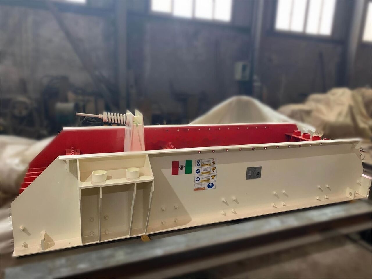Kinglink ZSW380X96 Grizzly Vibrating Feeder - Mining machinery: picture 4 Kinglink ZSW380X96 Grizzly Vibrating Feeder - Mining machinery: picture 4