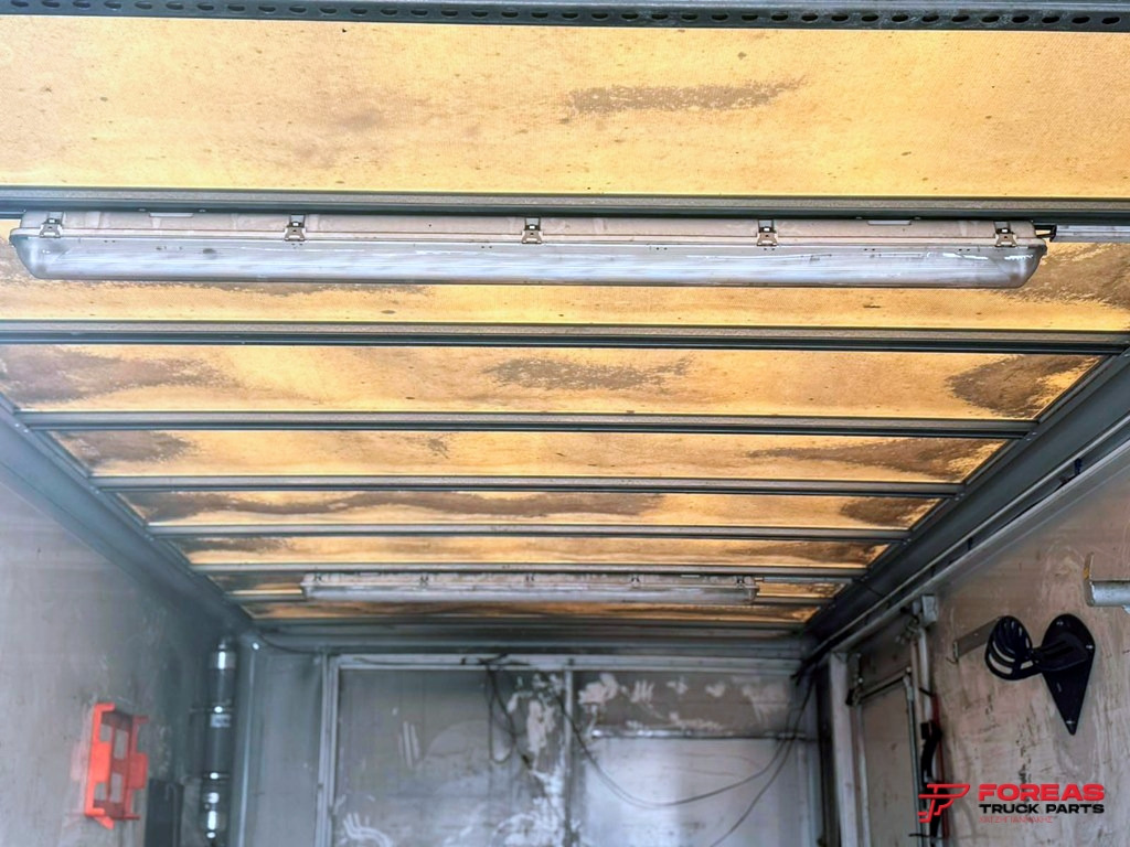 BOX BODY 6.10m x 2.48m X 2.35m - Swap body - box: picture 4 BOX BODY 6.10m x 2.48m X 2.35m - Swap body - box: picture 4